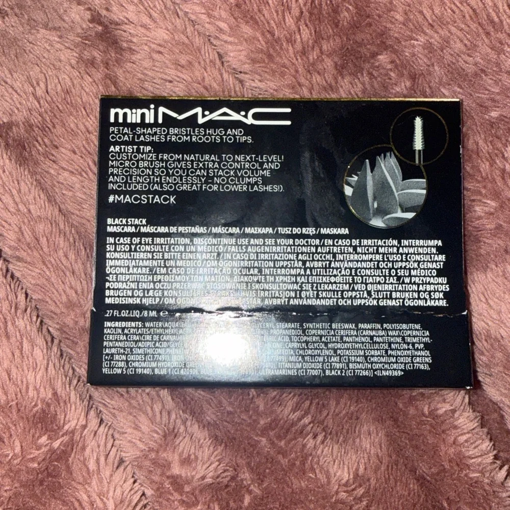 MAC Cosmetics Mini MAC Stack Mascara Superstack Micro Brush- Black Stack - 8 ml